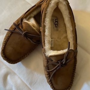 UGG Dakota Slippers
